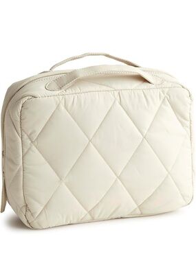 New Vera Bradley Ivory Quilted Travel Organizer Bag